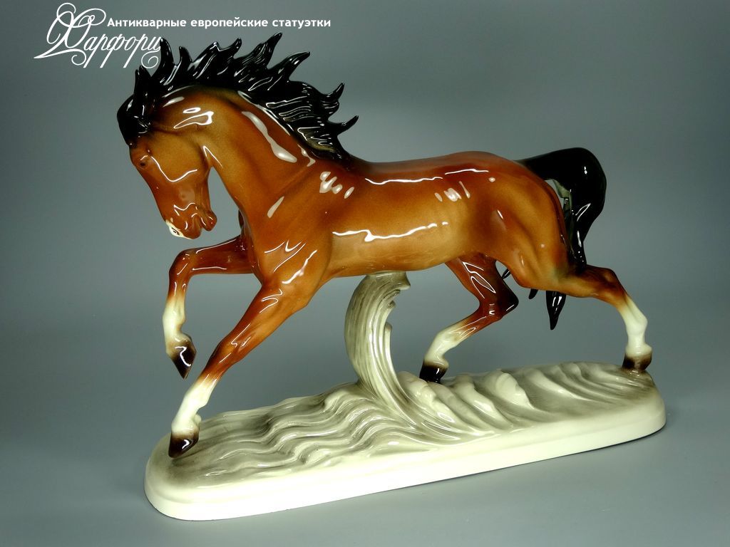 Купить фарфоровую статуэтку Katzhutte Конь Огонь